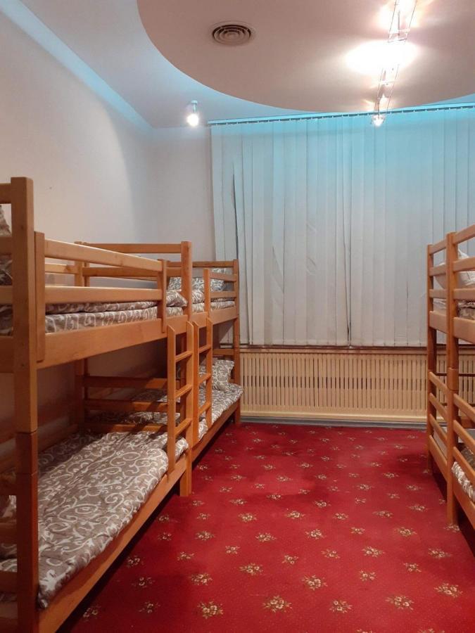Uneed Sport Hostel Odessa Exterior photo